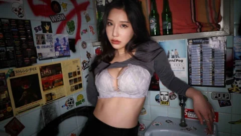 FC2-PPV-4746060 [Carnivorous S-type gal] Picked up at a club and taken home with a big-breasted S-type gal in the club toilet. *FC2 review bonus available