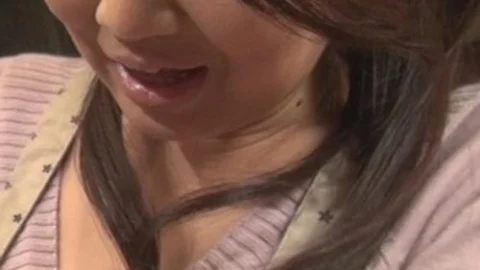 HIGH-001 Working Aunt Ryoko Ito Can’t Stand The Smell Of A Ripe Man