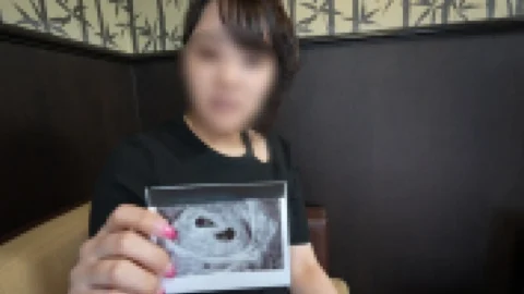 FC2-PPV-4859735 [First-time 50% off – Pregnant♡] 0280_018 Mizuki-chan, 21 years old, 6 weeks pregnant! Even after an ultrasound confirmed she was pregnant with twins, she can’t stop getting fucked by an old man’s dick. This lewd, busty I-cup i