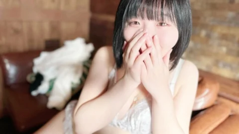 FC2-PPV-4637187 A young girl from a long-established inn in Kanazawa♡ She has a baby face and well-developed, natural G-cup breasts! We’ll soil the vagina of the purest boxed amateur in Marukyu’s history with our thick, milky semen!