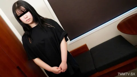 040123_01 I’m an innocent girl, but I’m wearing a crimson inner robe and I’m shaving.