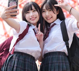 SPAY-524 M-chan & H-chan