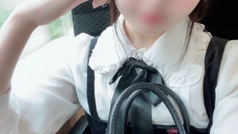 FC2-PPV-1424345 No.14 H 18-year-old Papa Katsu girl who is curious about things.