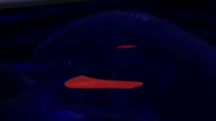 sextop1 — Cartoon porn clip featuring a busty blonde cougar — khung hình 2