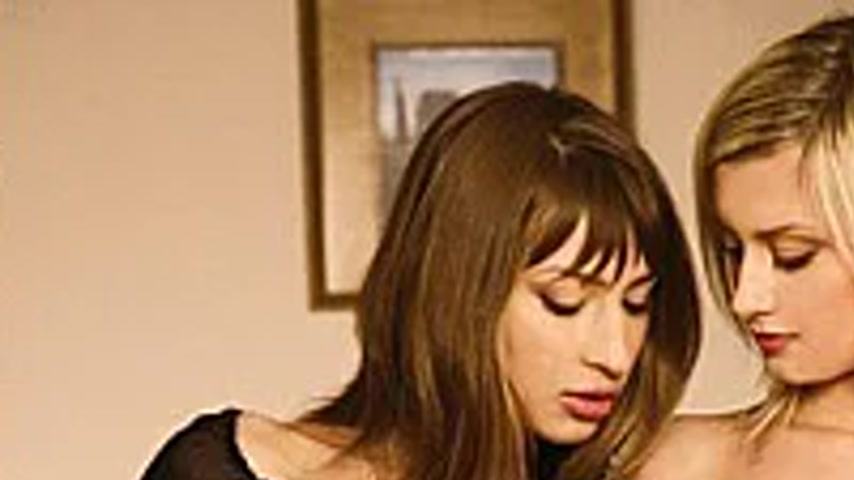 sextop1 — GIRL-012 GIRL × GIRL LESBIAN VOL.12 — khung hình 1