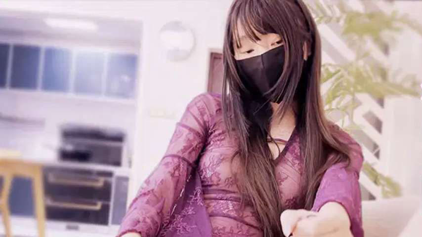 sextop1 — XJX491: The Saucy Purple-Clad Girlfriend Serves Her Boyfrien — khung hình 1
