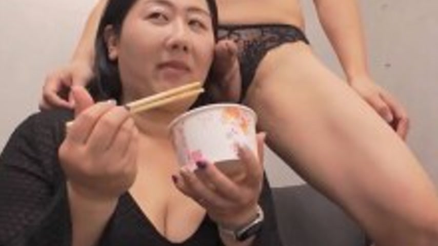 sextop1 — FC2-PPV-4815638 [Uncensored] A fat Taiwanese girl came witho — khung hình 2