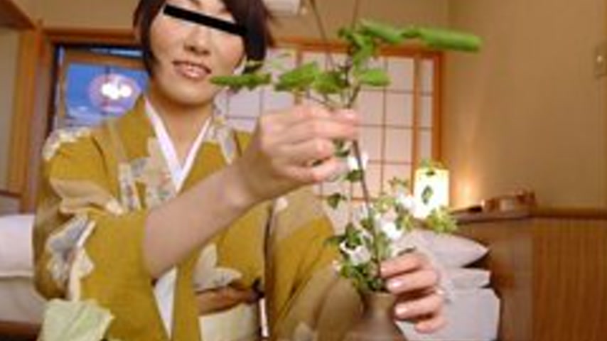 sextop1 — PACOPACOMAMA-061111-390 Pacopacomama-061111_390 — A Woman Wh — khung hình 4