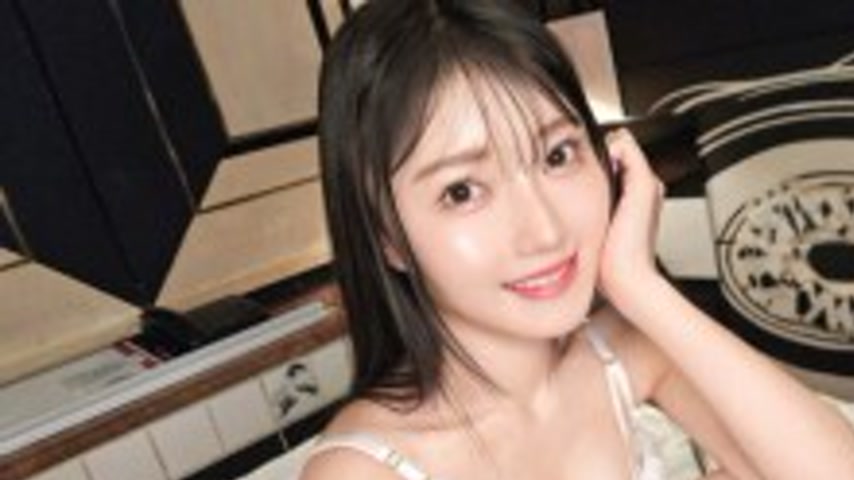 sextop1 — SIRO-5561 “The more I’m looked at, the more exci — khung hình 1