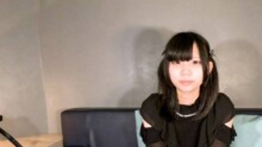 sextop1 — FC2-PPV-4729639 [Amateur first shoot] Rei (18) is played to  — khung hình 1